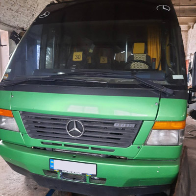 Mercedes-Benz VARIO 818